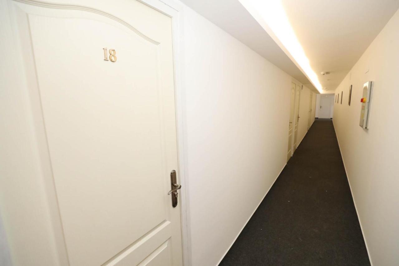 Hotel California Budapest Eksteriør billede