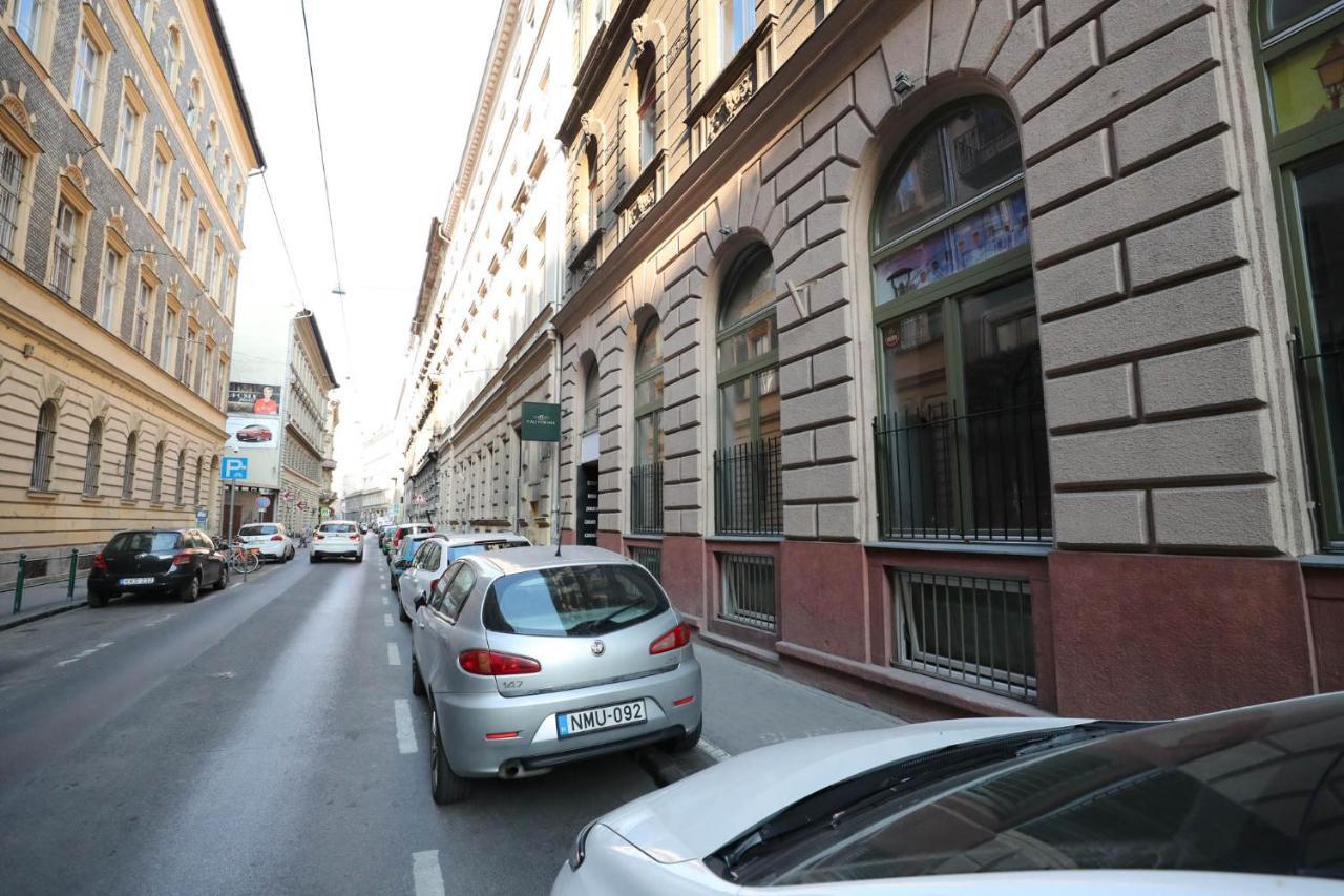 Hotel California Budapest Eksteriør billede