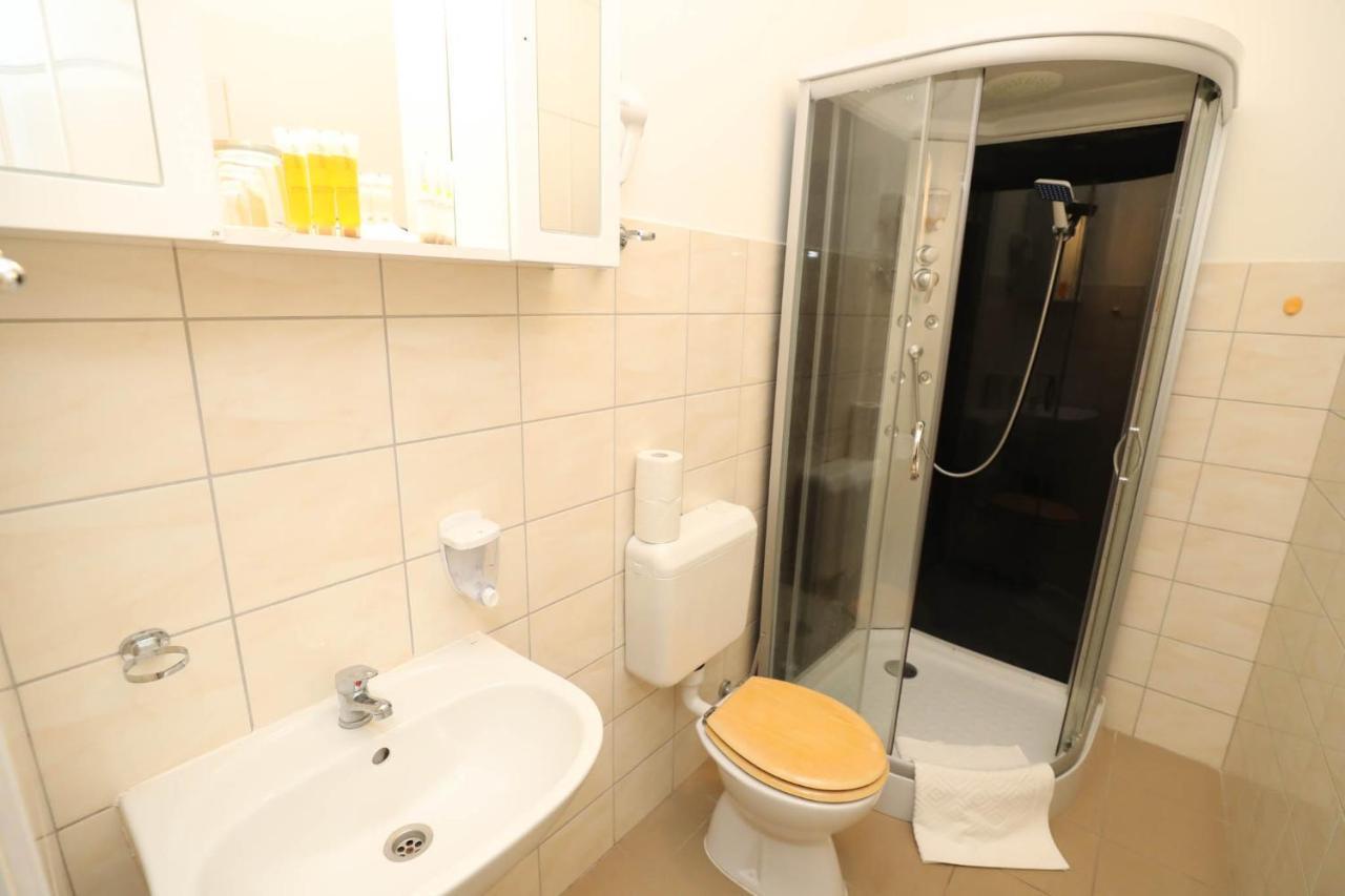 Hotel California Budapest Eksteriør billede