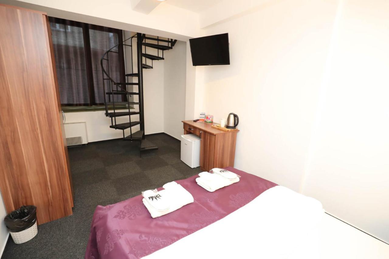Hotel California Budapest Eksteriør billede